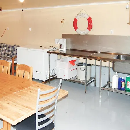 Gorgeous In Hundeidvik